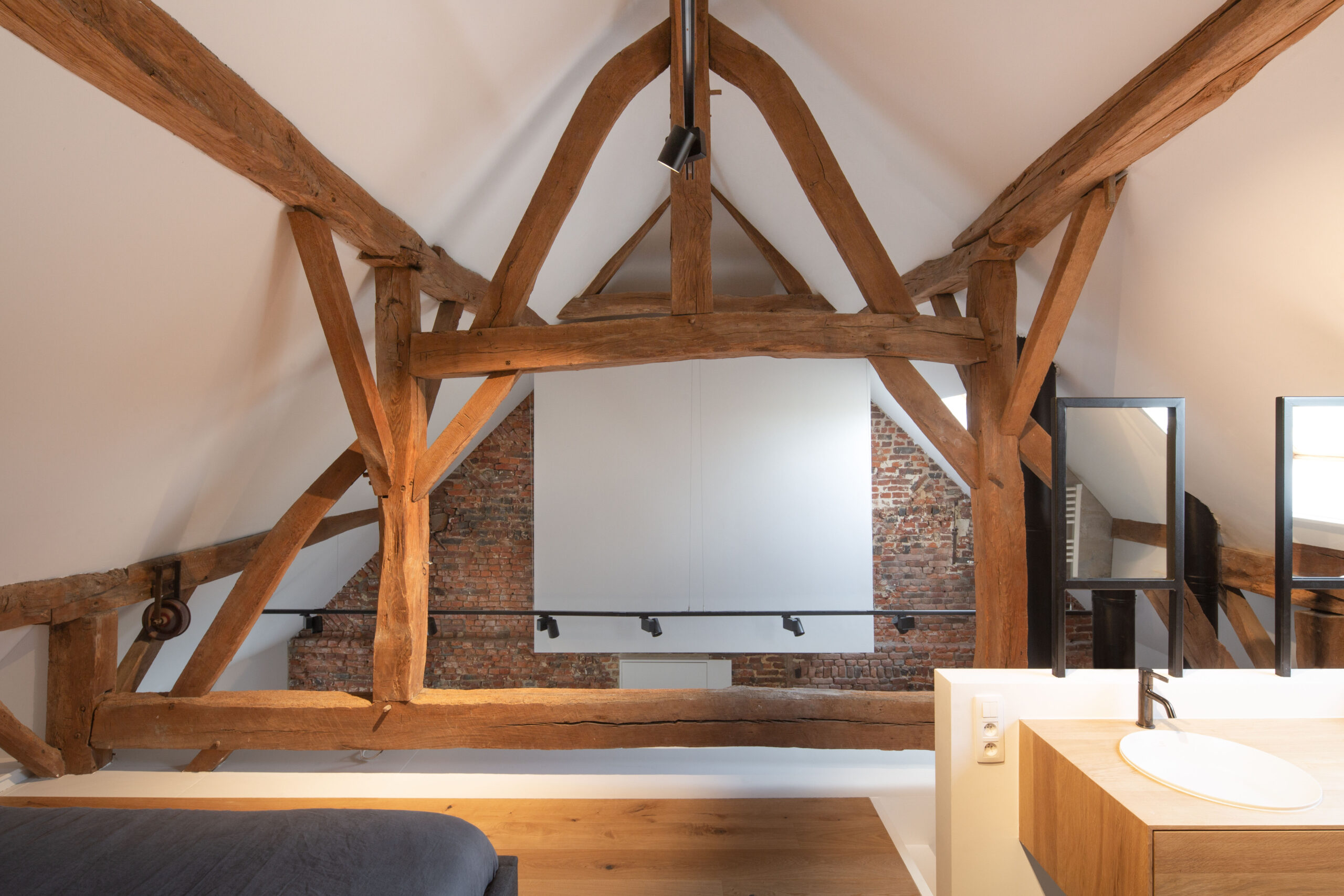 Brix-Architecture Rénovation grange Architecture Contemporaine Brix Restauration Namur Charpente bois